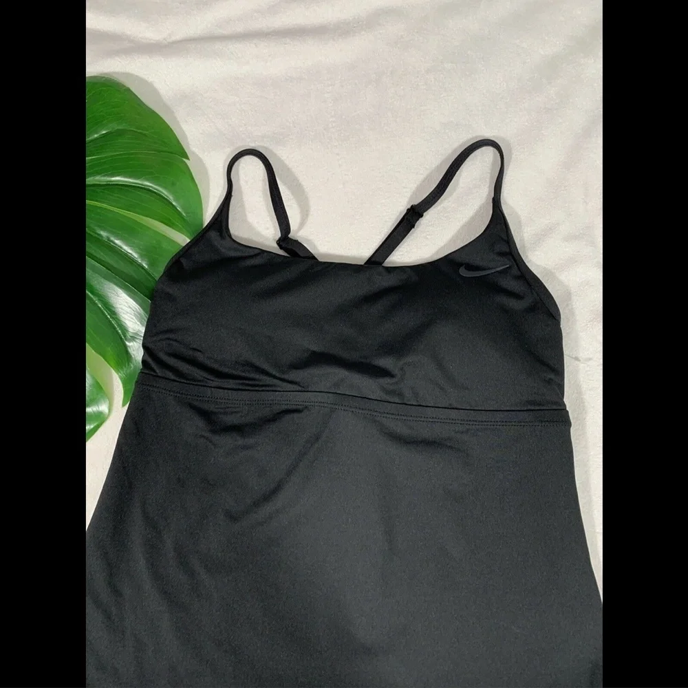 NEW Nike Swimsuit Cross-Back‎ Black Tankini Top